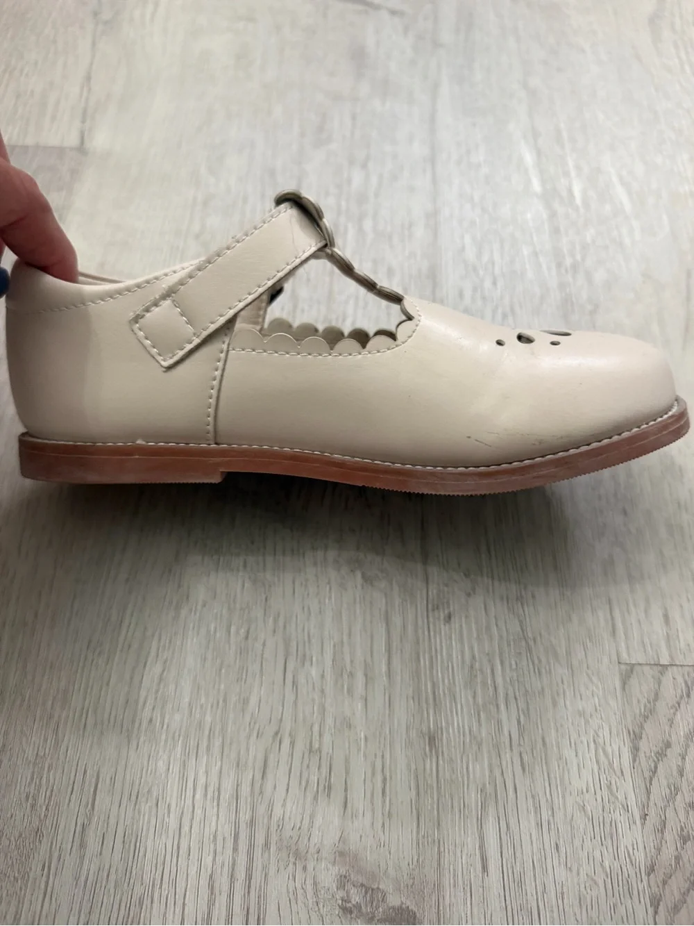 Girls' Cream Mary Jane Shoes